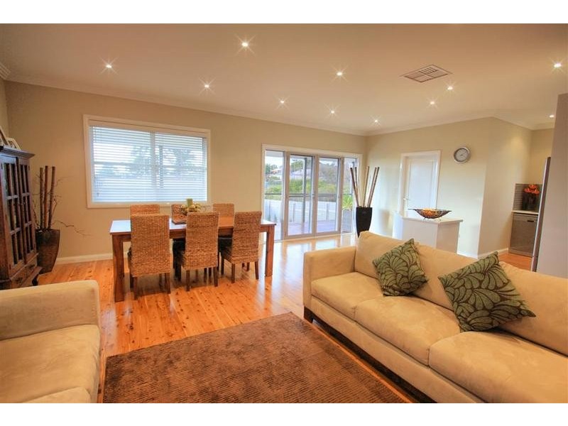 63 Urana Street, Turvey Park NSW 2650