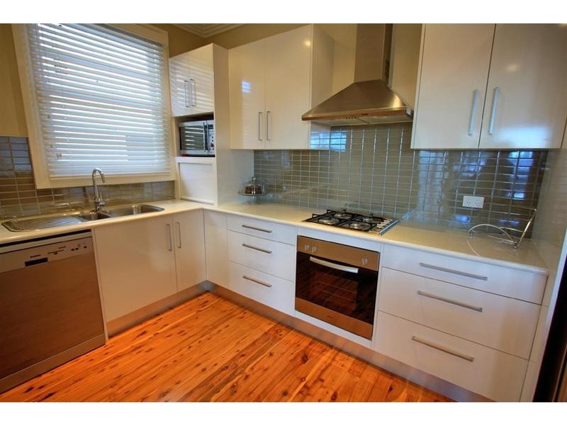 63 Urana Street, Turvey Park NSW 2650