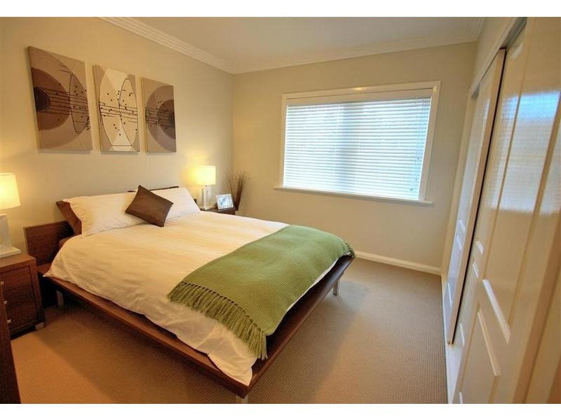 63 Urana Street, Turvey Park NSW 2650