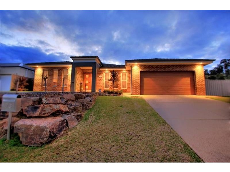 73 Atherton Crescent, Tatton NSW 2650