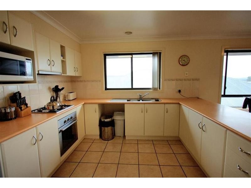 44 Bourkelands Drive, Bourkelands NSW 2650