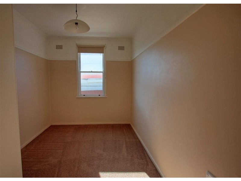 26 Northcott Parade, Mount Austin NSW 2650