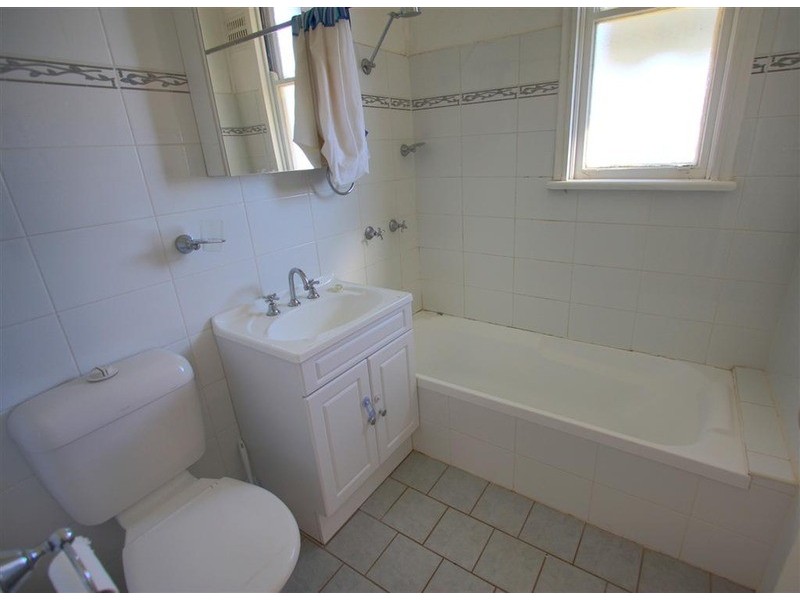 26 Northcott Parade, Mount Austin NSW 2650