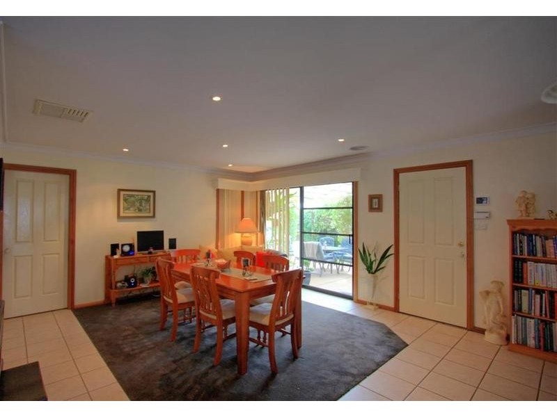 21 Yarrawah Crescent, Bourkelands NSW 2650