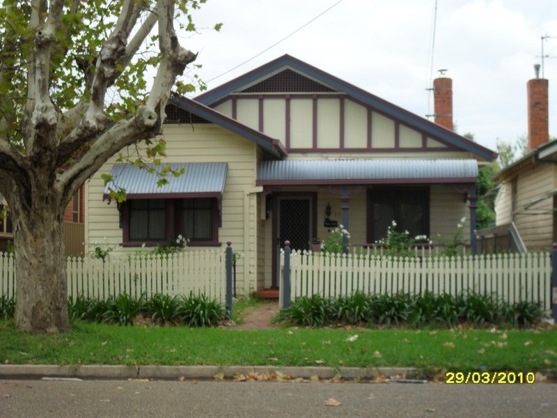 15 Albert Street, Wagga Wagga NSW 2650