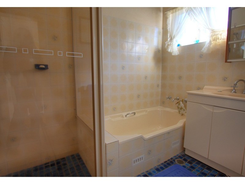 119 Simkin Crescent, Wagga Wagga NSW 2650