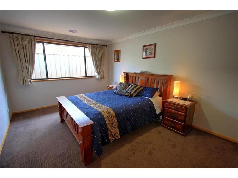 12 Marylands Way, Wagga Wagga NSW 2650