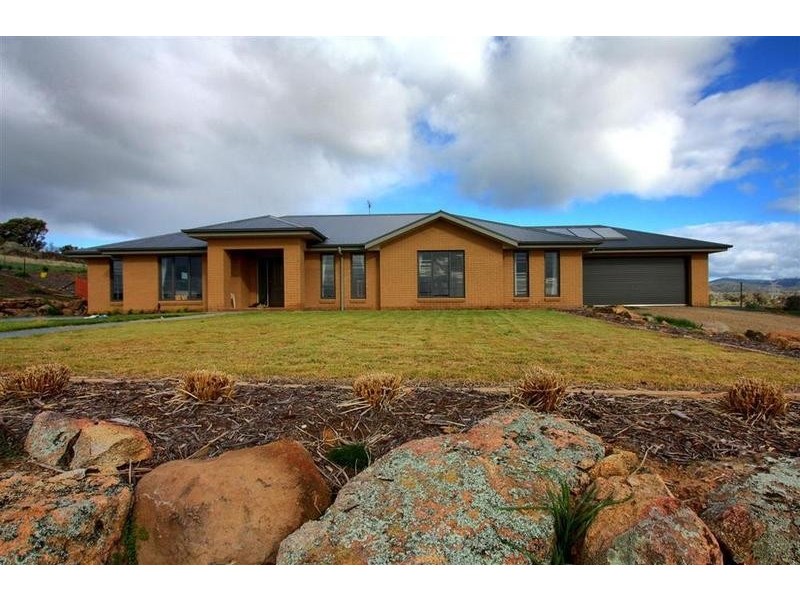 529 Mitchell Road, Lake Albert NSW 2650