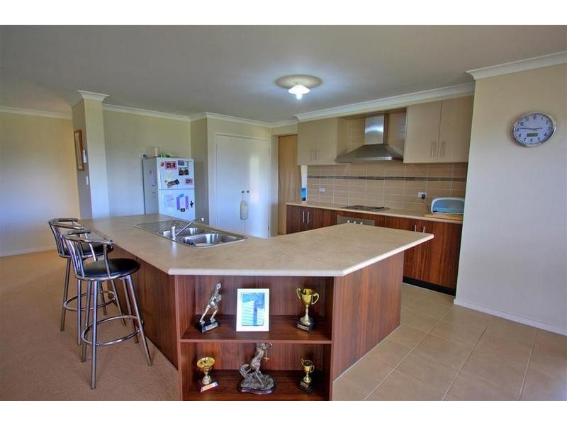529 Mitchell Road, Lake Albert NSW 2650
