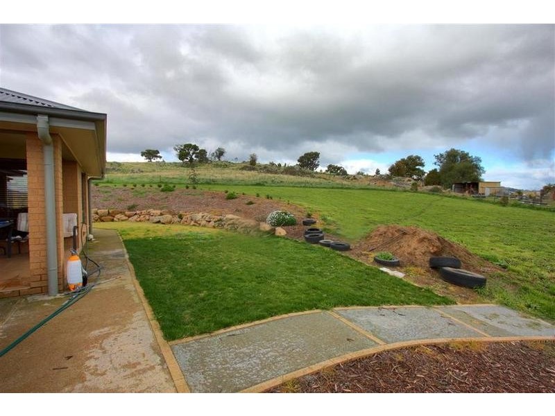 529 Mitchell Road, Lake Albert NSW 2650