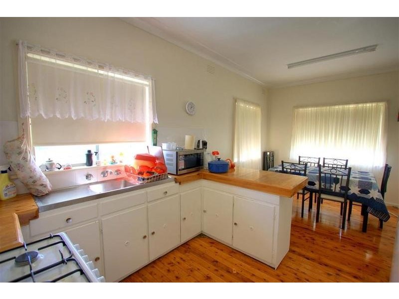 18 Campbell Place, Wagga Wagga NSW 2650