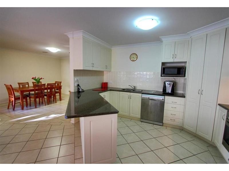 19 Barrima Drive, Glenfield Park NSW 2650