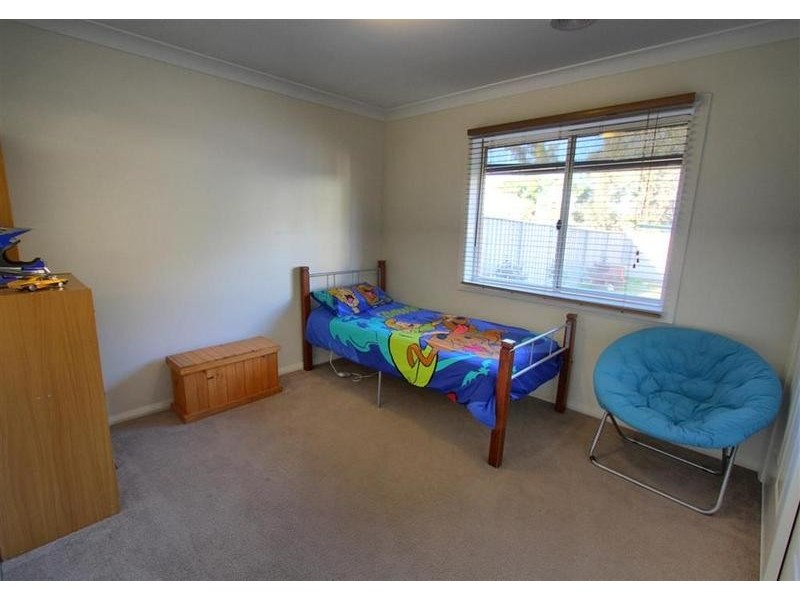 19 Barrima Drive, Glenfield Park NSW 2650