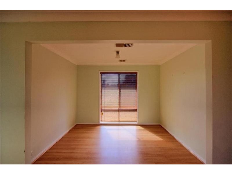 32 Iverach Street, Coolamon NSW 2701