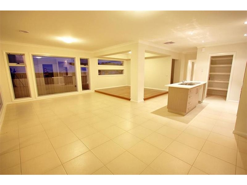 56 Kaloona Drive, Bourkelands NSW 2650