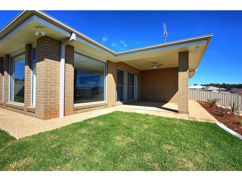 56 Kaloona Drive, Bourkelands NSW 2650