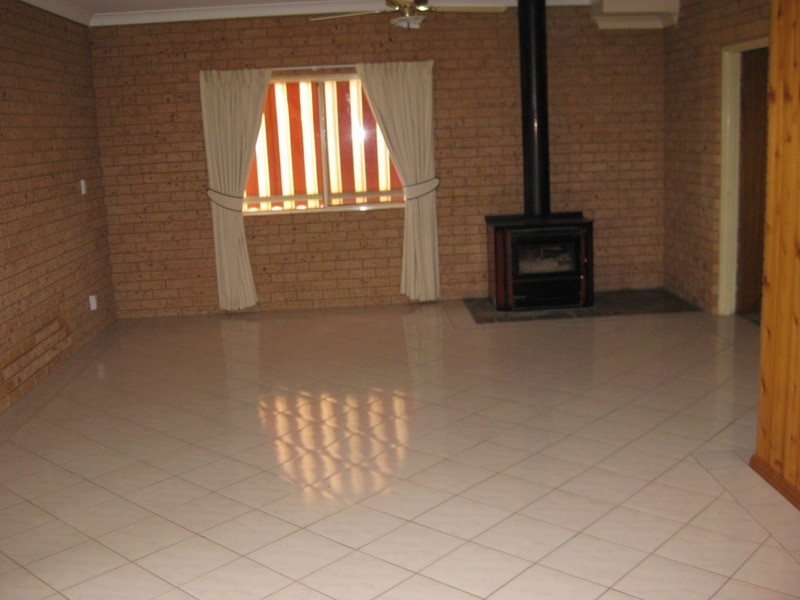 88 Henwood Avenue, Wagga Wagga NSW 2650