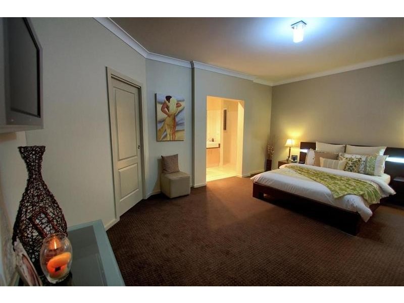 20 Barrington Street, Tatton NSW 2650