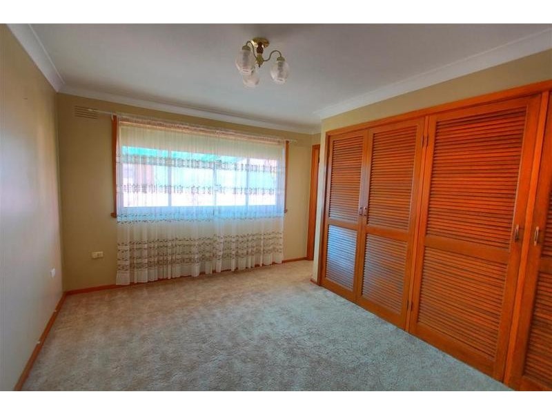 30 Geneva Crescent, Lake Albert NSW 2650