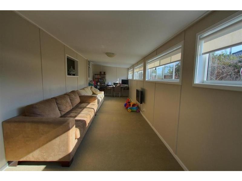 31 Athol Street, Turvey Park NSW 2650