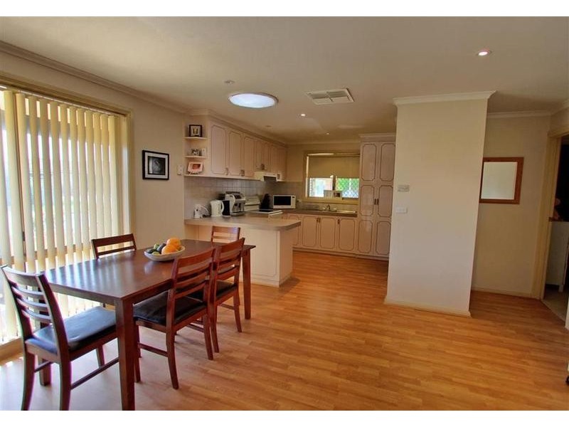 1 Chambers Place, Wagga Wagga NSW 2650