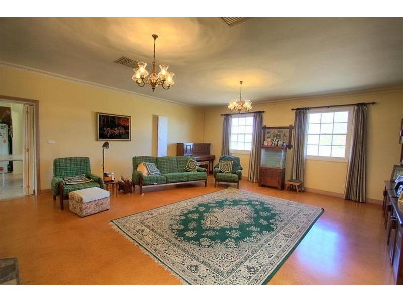 1 Pattersons Road, Wagga Wagga NSW 2650