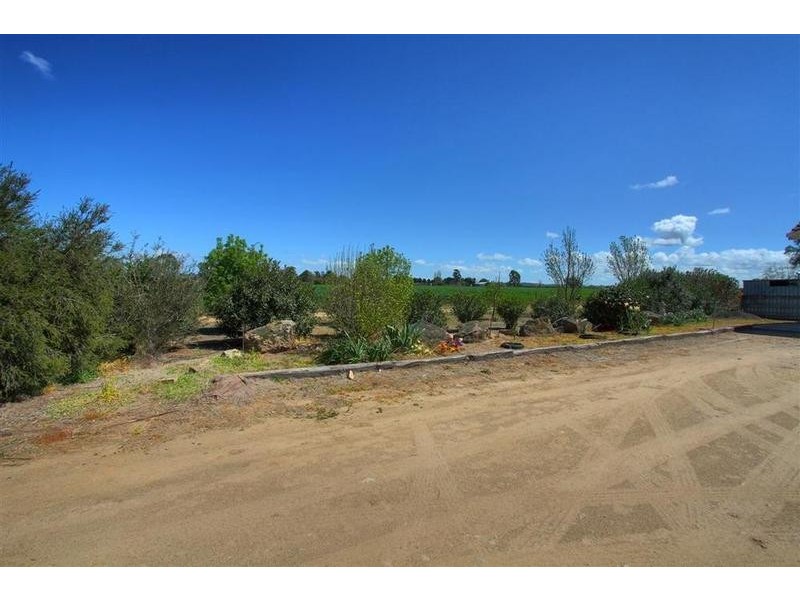 1 Pattersons Road, Wagga Wagga NSW 2650