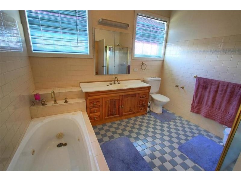 1 Pattersons Road, Wagga Wagga NSW 2650