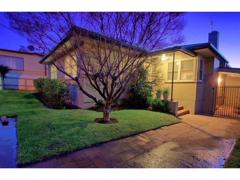 70 Mitchelmore Street, Turvey Park NSW 2650