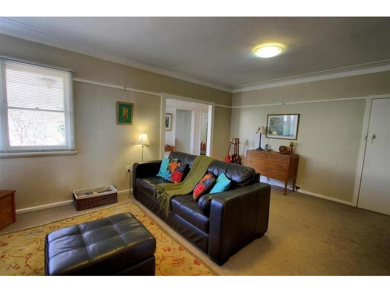 70 Mitchelmore Street, Turvey Park NSW 2650