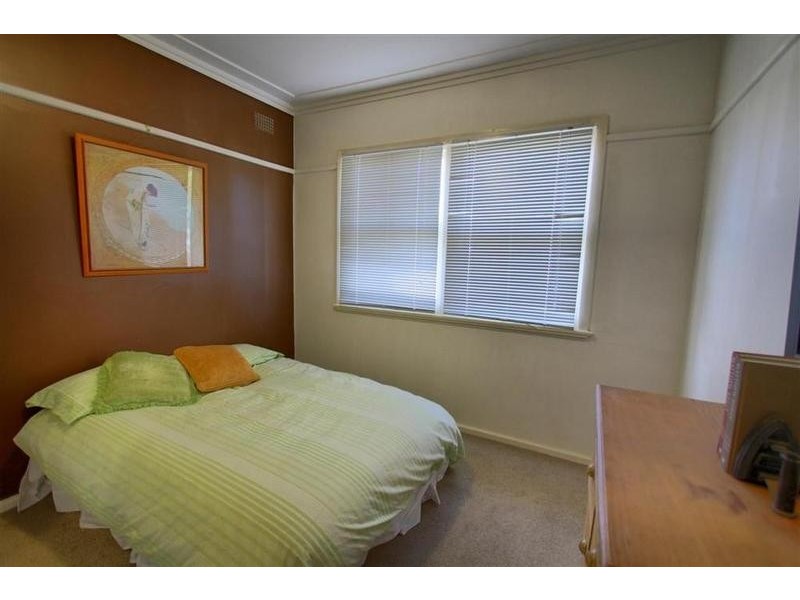 70 Mitchelmore Street, Turvey Park NSW 2650