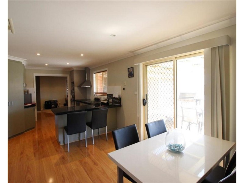 13 Kirrang Avenue, Glenfield Park NSW 2650