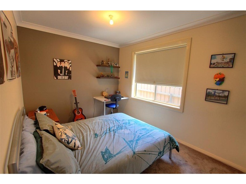 18 Gidgee Place, Glenfield Park NSW 2650