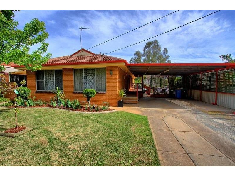26 Brunskill Street, Wagga Wagga NSW 2650