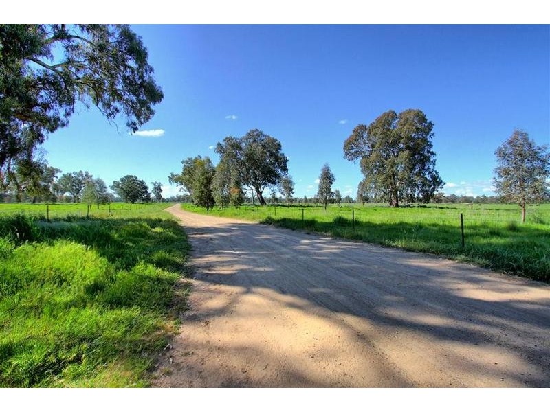 1 Roach Road, Wagga Wagga NSW 2650