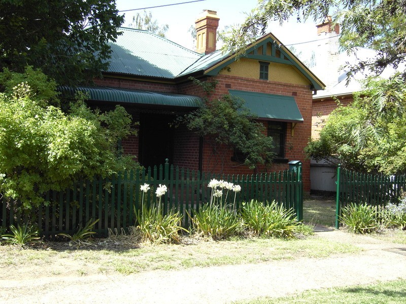 68 Kincaid Street, Wagga Wagga NSW 2650