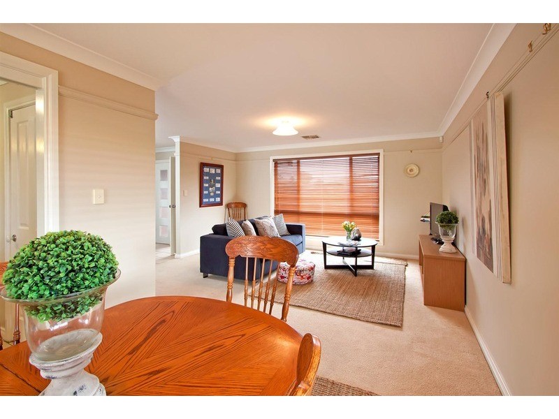 66 Jack Avenue, Mount Austin NSW 2650