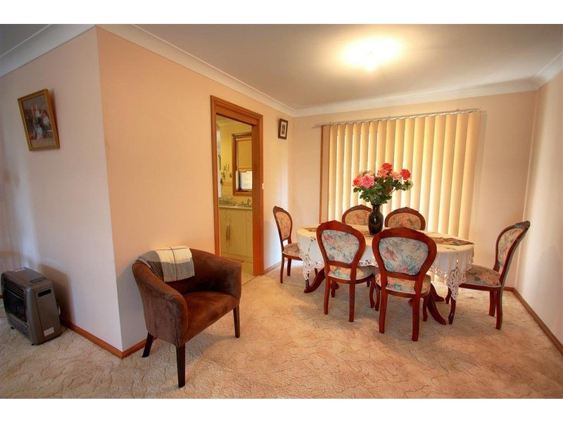21 Nunkeri Street, Glenfield Park NSW 2650