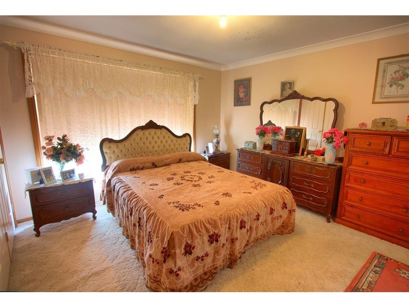 21 Nunkeri Street, Glenfield Park NSW 2650
