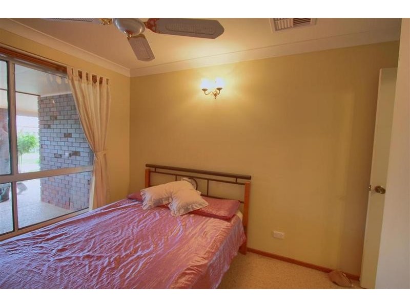 13 John Street, The Rock NSW 2655