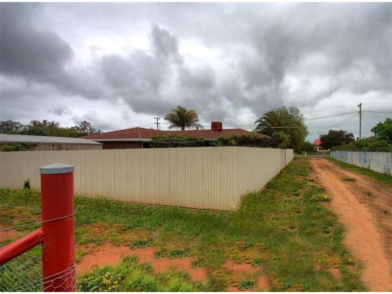 13 John Street, The Rock NSW 2655