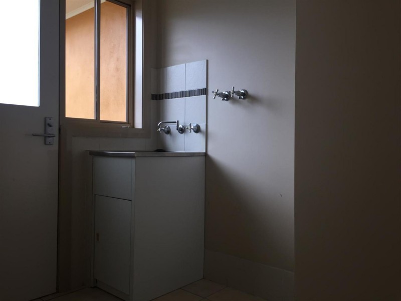 1/5 Barton Street, Lloyd NSW 2650