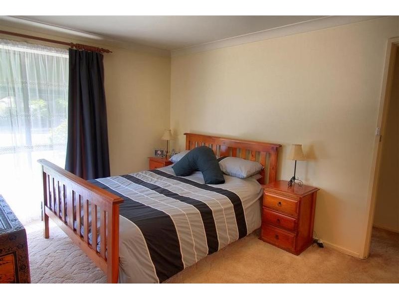 50 Maple Road, Lake Albert NSW 2650