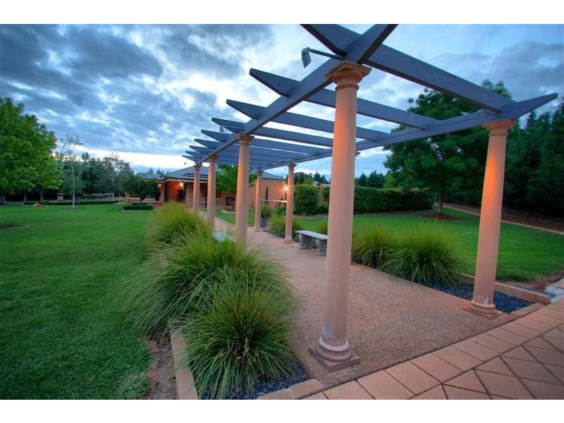 5 Viola Place, Springvale NSW 2650