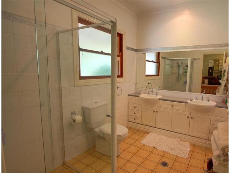5 Viola Place, Springvale NSW 2650