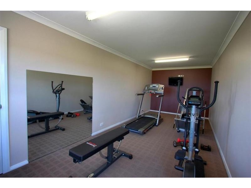 1 Hovea Place, Springvale NSW 2650