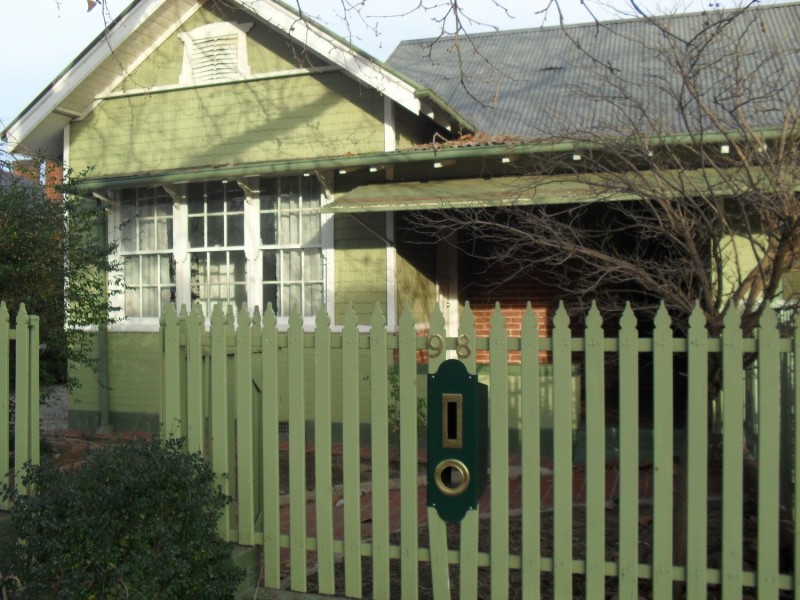 98 Kincaid Street, Wagga Wagga NSW 2650