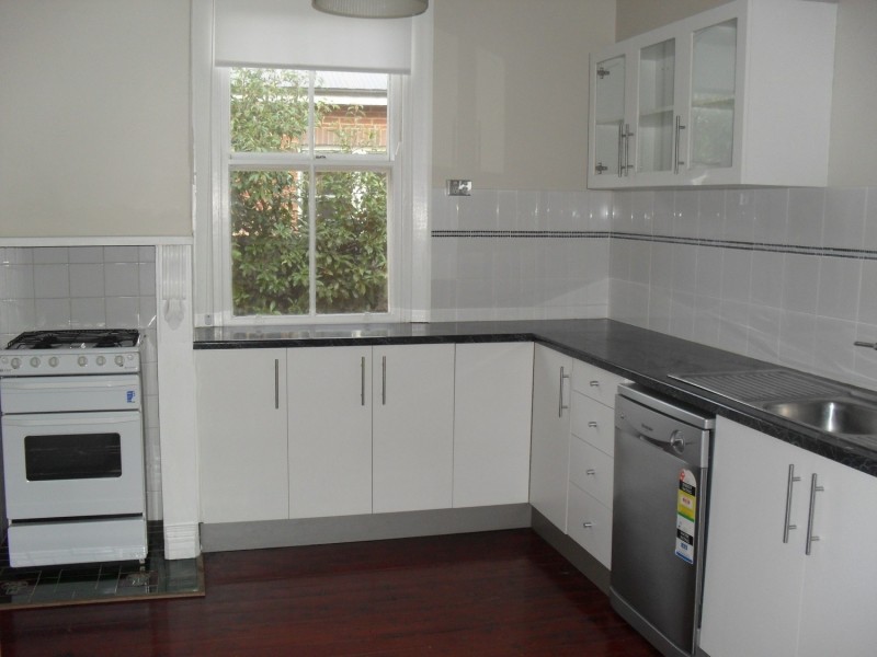 98 Kincaid Street, Wagga Wagga NSW 2650