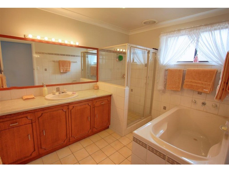 29 Kilpatrick Street, Kooringal NSW 2650