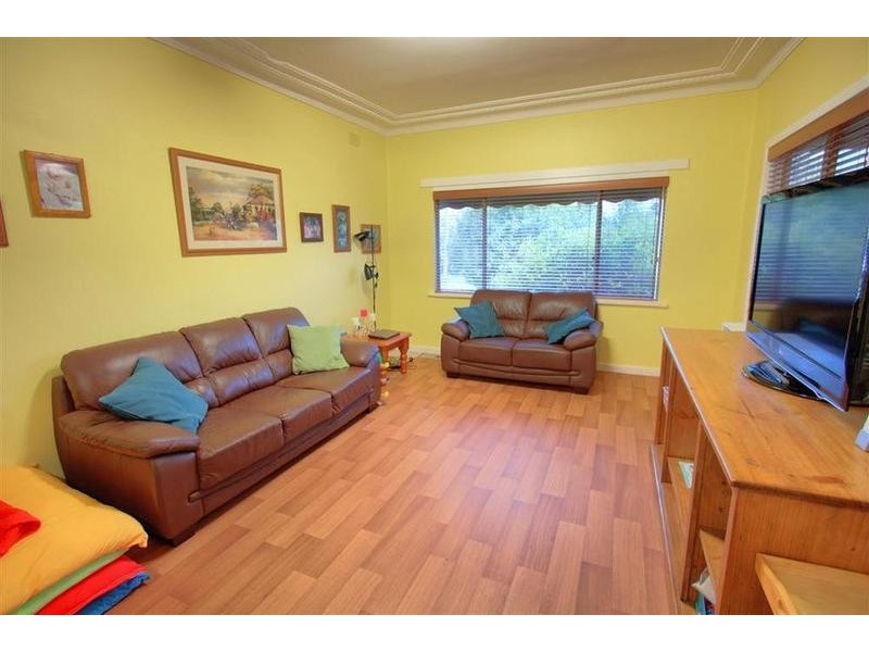 13 Paull Street, Kooringal NSW 2650